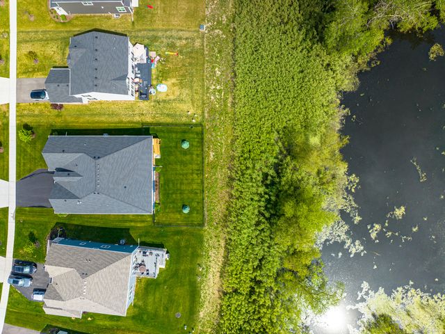 10240 Amos Street, Huntley, IL 60142