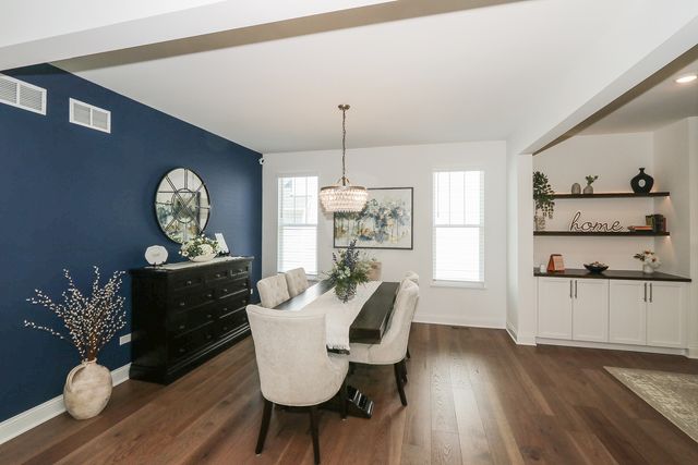 10240 Amos Street, Huntley, IL 60142