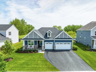 10240 Amos Street, Huntley, IL 60142