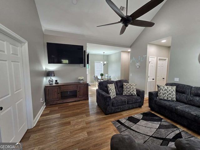 153 Clare, Fitzgerald, GA 31750