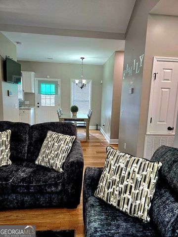 153 Clare, Fitzgerald, GA 31750