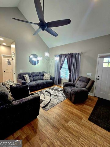 153 Clare, Fitzgerald, GA 31750