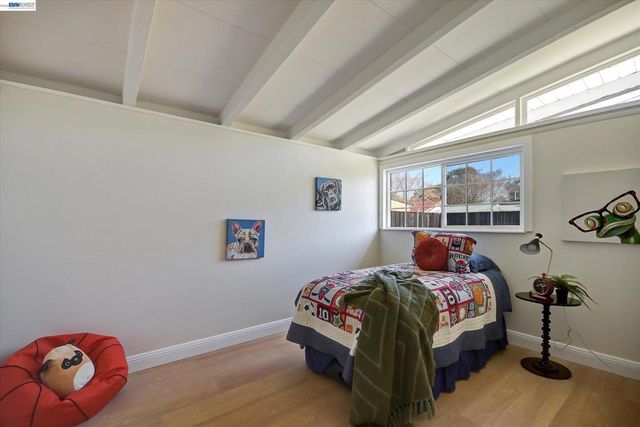 1215 Oak Creek Way, Sunnyvale, CA 94089