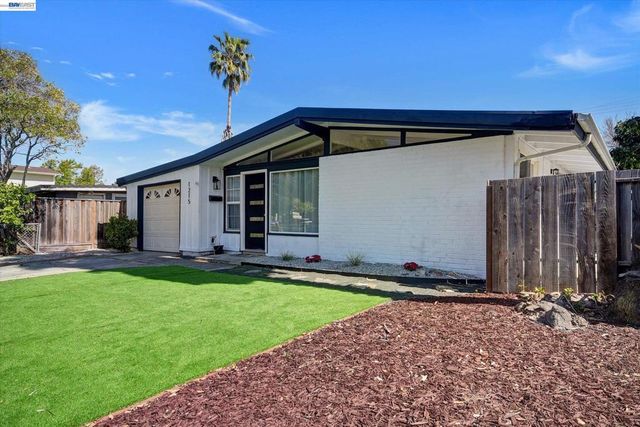 1215 Oak Creek Way, Sunnyvale, CA 94089