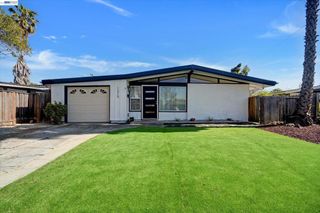 1215 Oak Creek Way, Sunnyvale, CA 94089