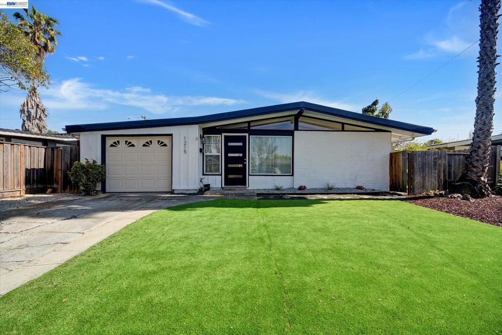 1215 Oak Creek Way, Sunnyvale, CA 94089