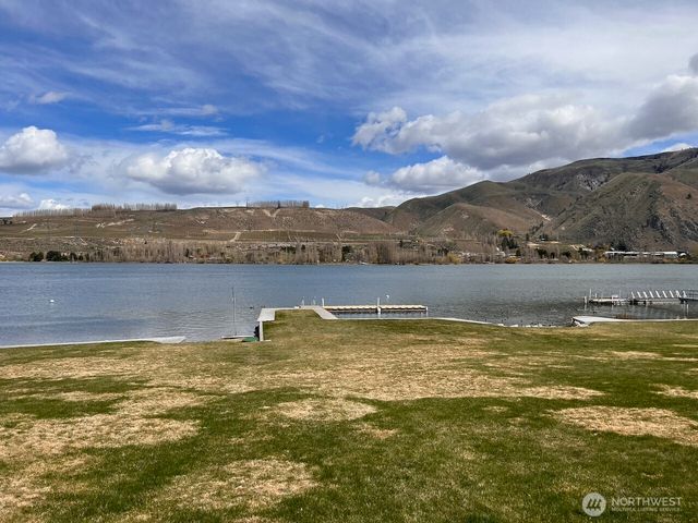 15330 Lakeview Street, Entiat, WA 98822
