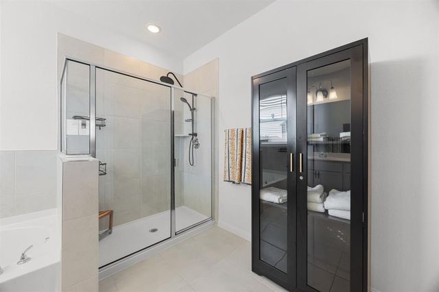 191 Silverton LN, Cedar Creek, TX 78612