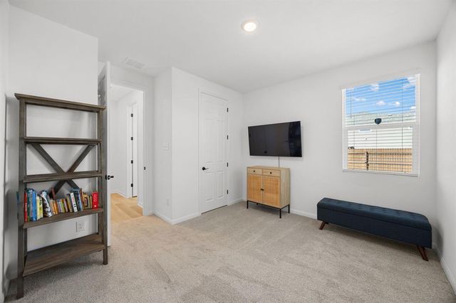 191 Silverton LN, Cedar Creek, TX 78612