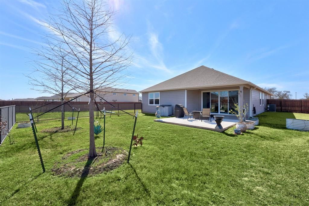 191 Silverton LN, Cedar Creek, TX 78612