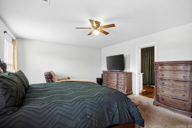 5000 Red Fox Trl, Bauxite, AR 72011