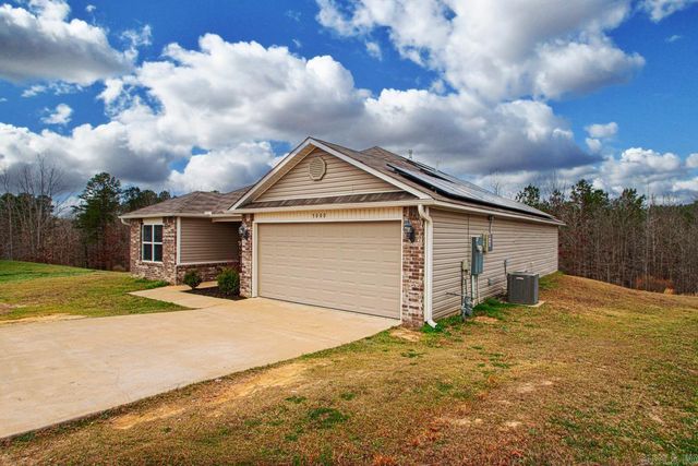 5000 Red Fox Trl, Bauxite, AR 72011