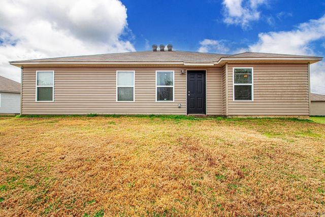 5000 Red Fox Trl, Bauxite, AR 72011