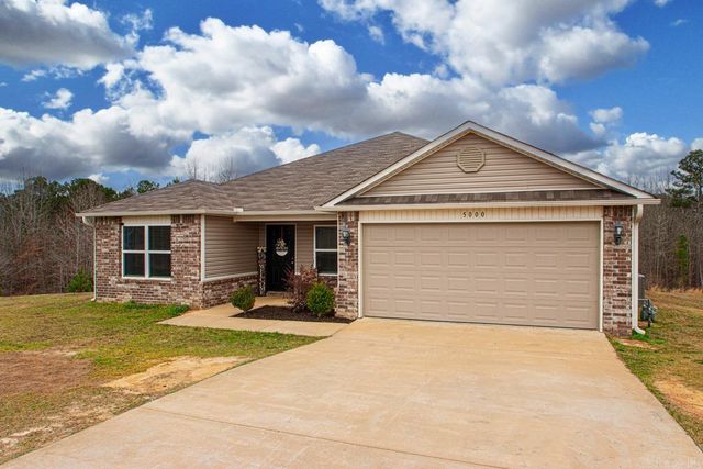 5000 Red Fox Trl, Bauxite, AR 72011