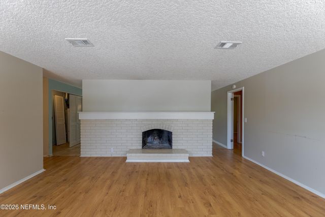 7876 ARBLE Drive, Jacksonville, FL 32211