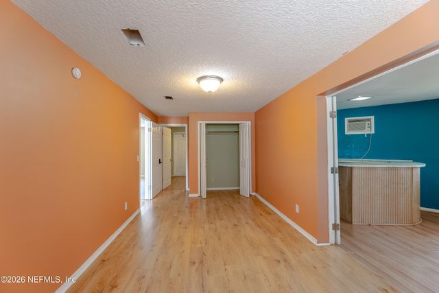 7876 ARBLE Drive, Jacksonville, FL 32211