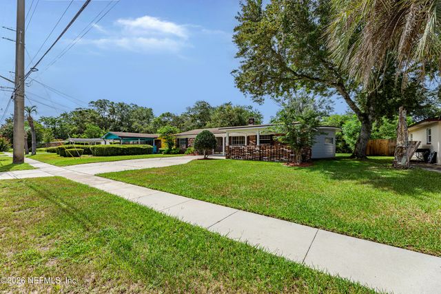 7876 ARBLE Drive, Jacksonville, FL 32211
