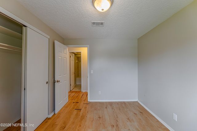7876 ARBLE Drive, Jacksonville, FL 32211