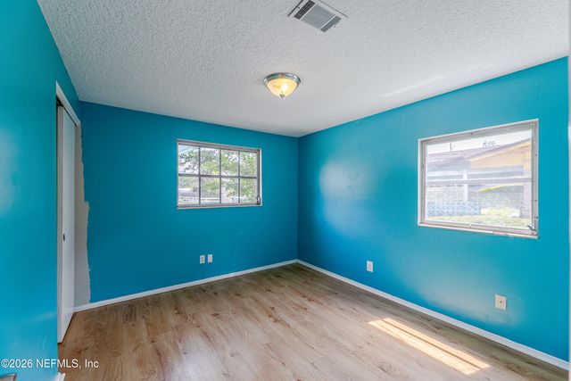 7876 ARBLE Drive, Jacksonville, FL 32211