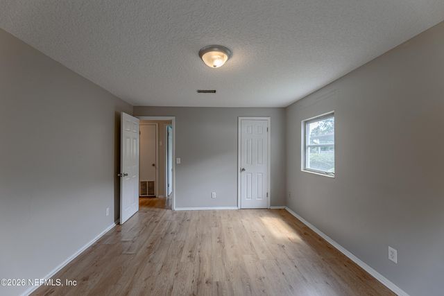 7876 ARBLE Drive, Jacksonville, FL 32211