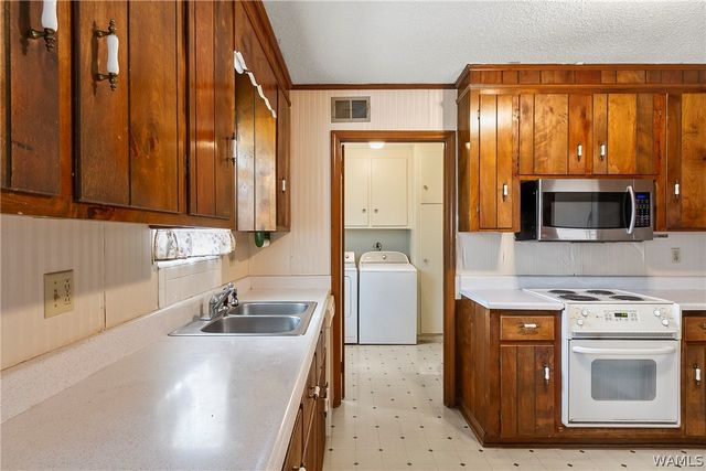 1604 Wakefield, Tuscaloosa, AL 35405