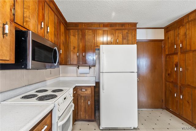 1604 Wakefield, Tuscaloosa, AL 35405