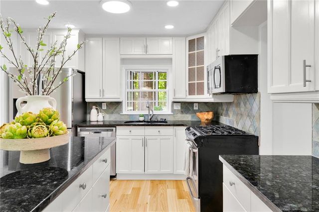 4220 Mary Walk, Peachtree Corners, GA 30092