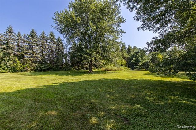 74600 Nordman Court, Bruce, MI 48065