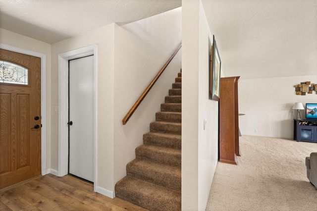 2642 Hawaiian Avenue, Medford, OR 97504