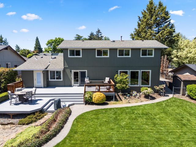 2642 Hawaiian Avenue, Medford, OR 97504