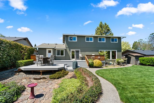 2642 Hawaiian Avenue, Medford, OR 97504