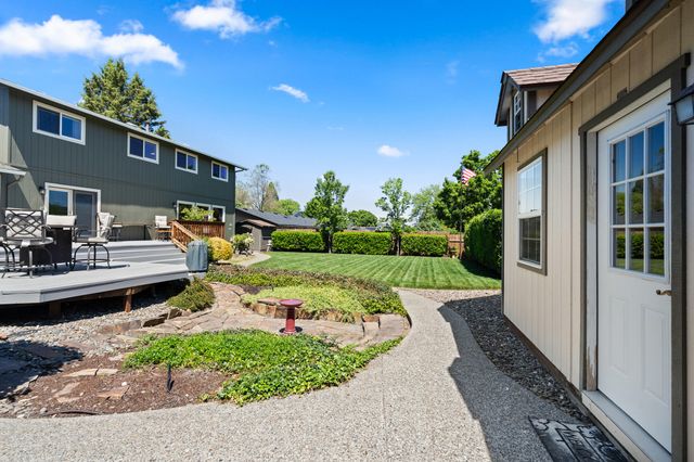 2642 Hawaiian Avenue, Medford, OR 97504