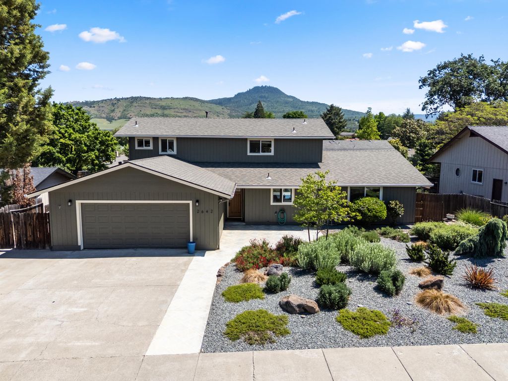 2642 Hawaiian Avenue, Medford, OR 97504