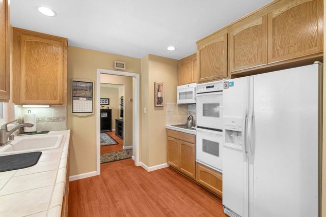 1832 Calistoga Drive, San Jose, CA 95124
