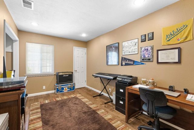 1832 Calistoga Drive, San Jose, CA 95124