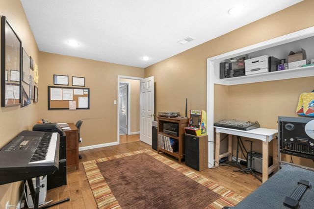 1832 Calistoga Drive, San Jose, CA 95124