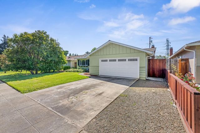 1832 Calistoga Drive, San Jose, CA 95124