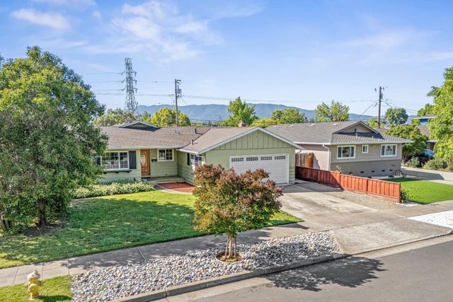 1832 Calistoga Drive, San Jose, CA 95124