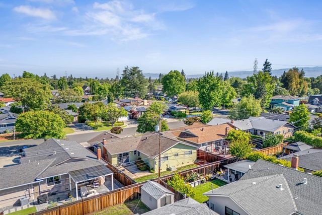 1832 Calistoga Drive, San Jose, CA 95124