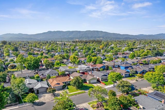 1832 Calistoga Drive, San Jose, CA 95124