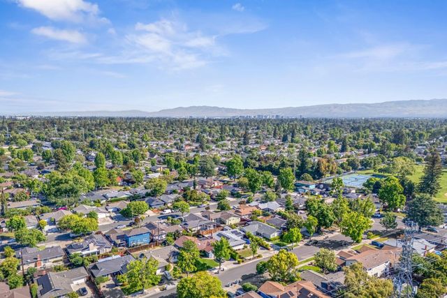 1832 Calistoga Drive, San Jose, CA 95124