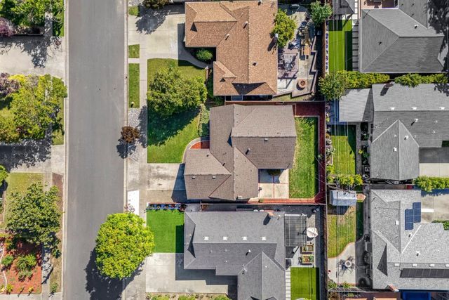 1832 Calistoga Drive, San Jose, CA 95124