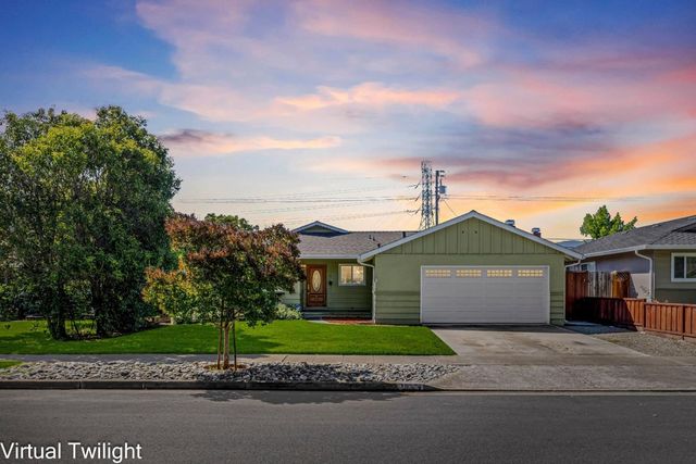 1832 Calistoga Drive, San Jose, CA 95124