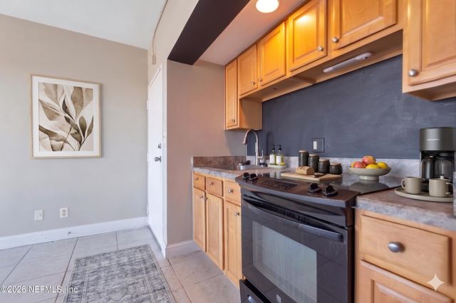 311 W ASHLEY Street 806, Jacksonville, FL 32204