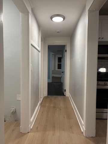 72 4th Street 1, New Haven, CT 06519