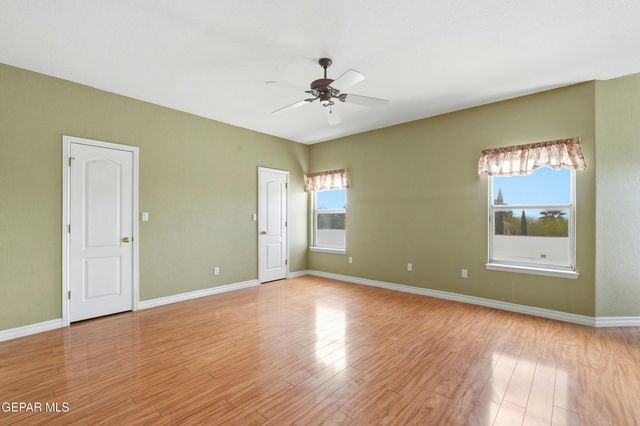 1165 Regal Ridge Drive, El Paso, TX 79912