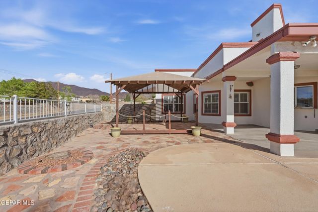 1165 Regal Ridge Drive, El Paso, TX 79912