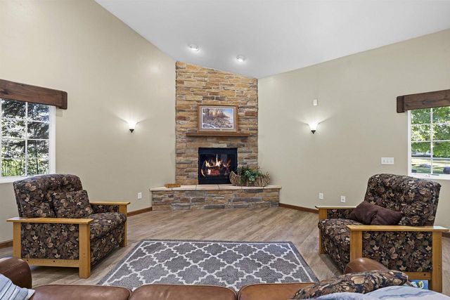 N10909 PESHTIGO RIVER LANE, Crivitz, WI 54114