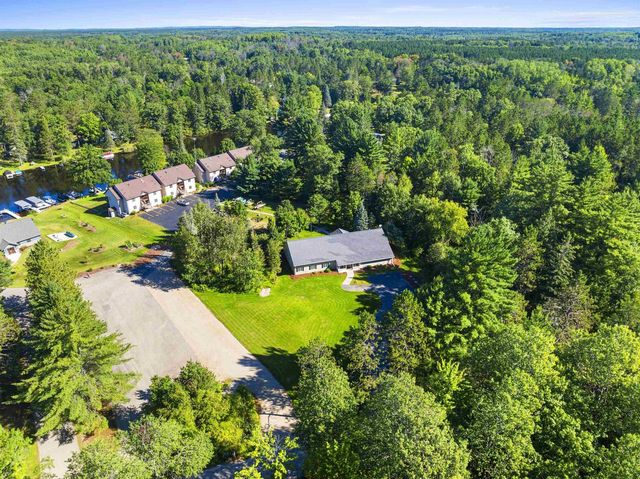 N10909 PESHTIGO RIVER LANE, Crivitz, WI 54114