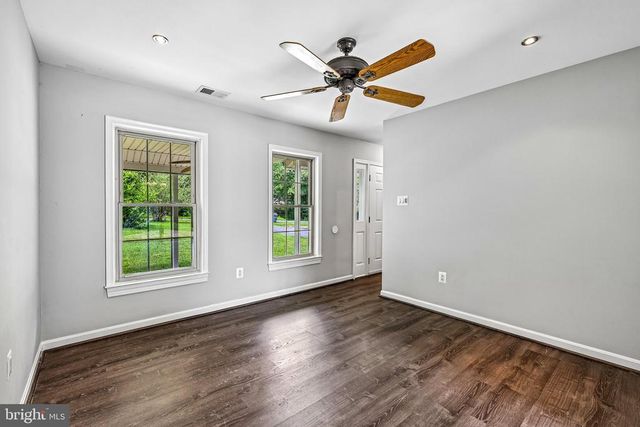 7436 PORCH RD, Warrenton, VA 20187